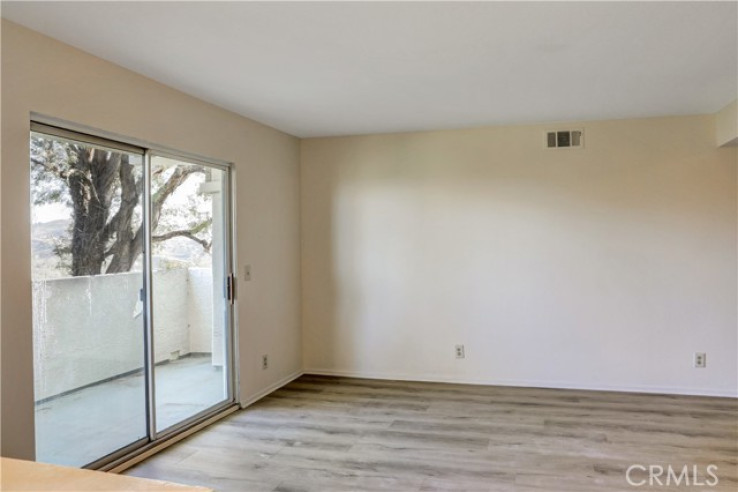 2 Bed Home for Sale in Newhall, California