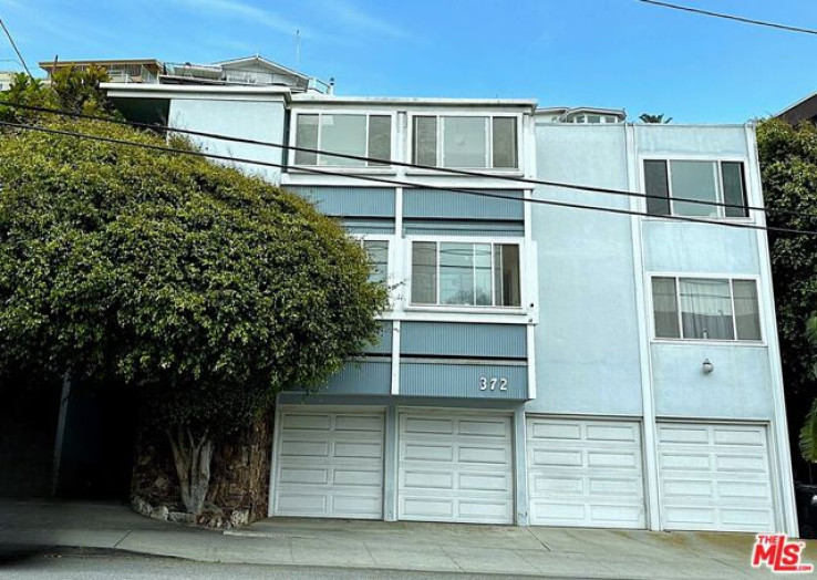  Income Home for Sale in Playa del Rey, California