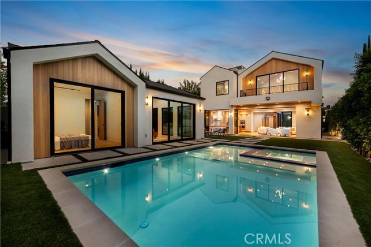 6 Bed Home for Sale in Encino, California