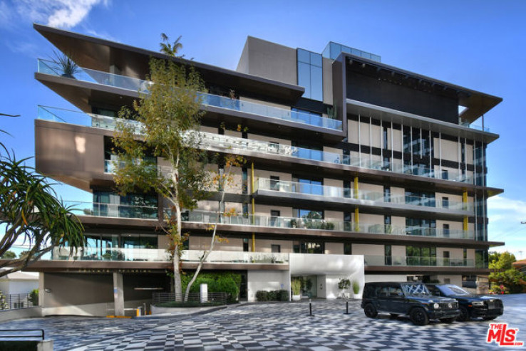 Residential Home in West Hollywood Vicinity