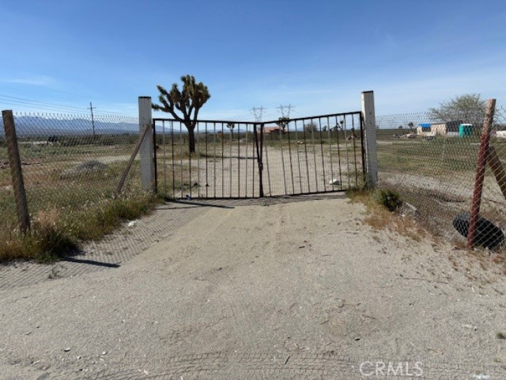 Land in Pinon Hills
