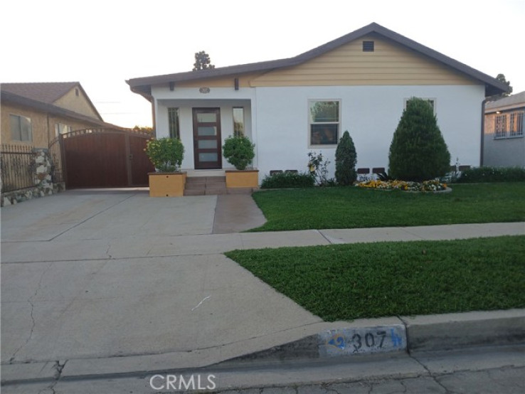 4 Bed Home for Sale in Compton, California