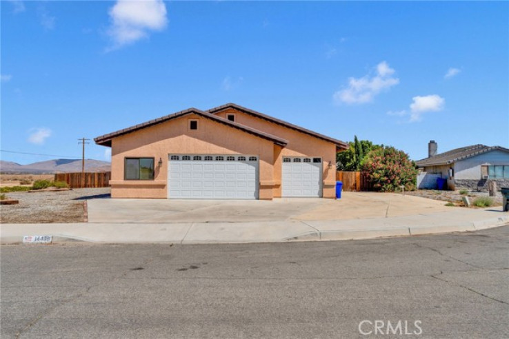 4 Bed Home for Sale in Apple Valley, California