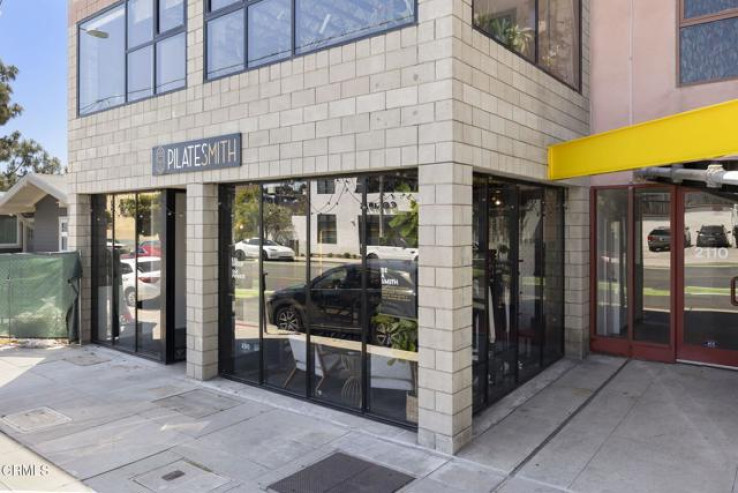  Commercial for Sale in Santa Monica, California