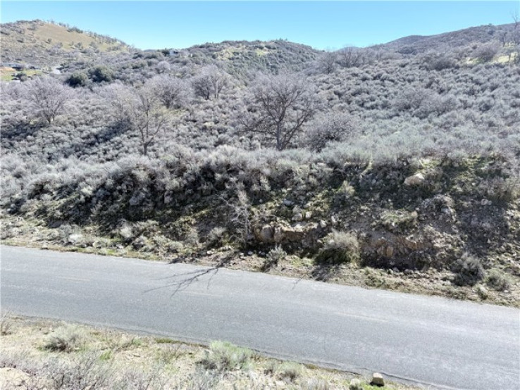 Land in Tehachapi