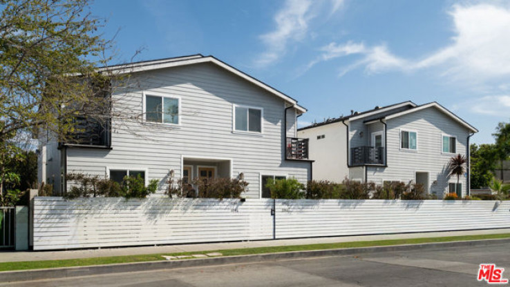  Income Home for Sale in Los Angeles, California