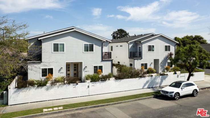  Income Home for Sale in Los Angeles, California