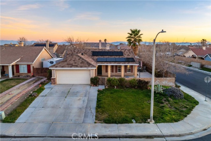 4 Bed Home for Sale in Rosamond, California