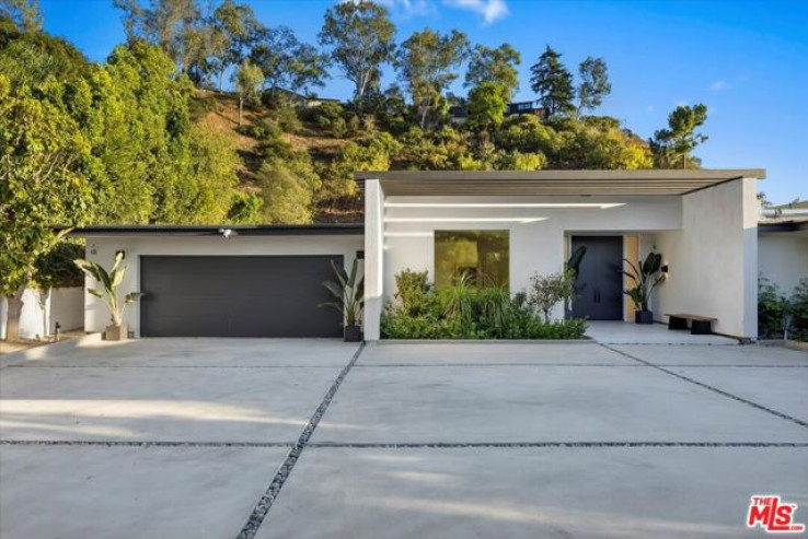 4 Bed Home for Sale in Beverly Hills, California