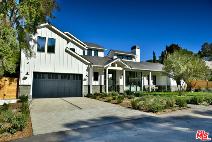 5 Bed Home for Sale in Studio City, California
