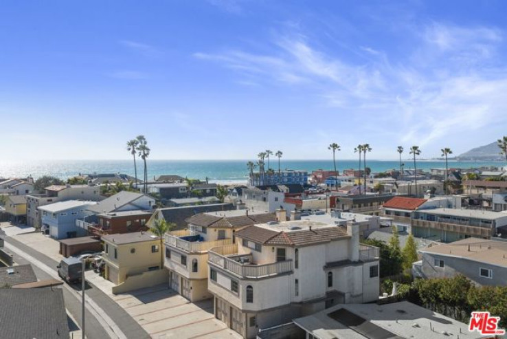 6 Bed Home for Sale in Ventura, California