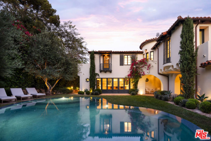 5 Bed Home for Sale in Los Angeles, California