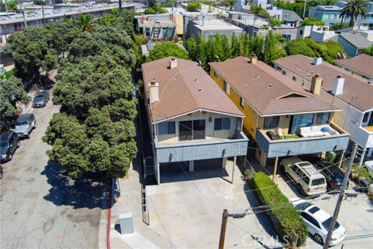  Income Home for Sale in Venice, California