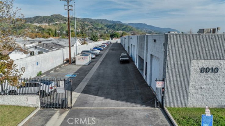  Commercial for Sale in Sun Valley, California
