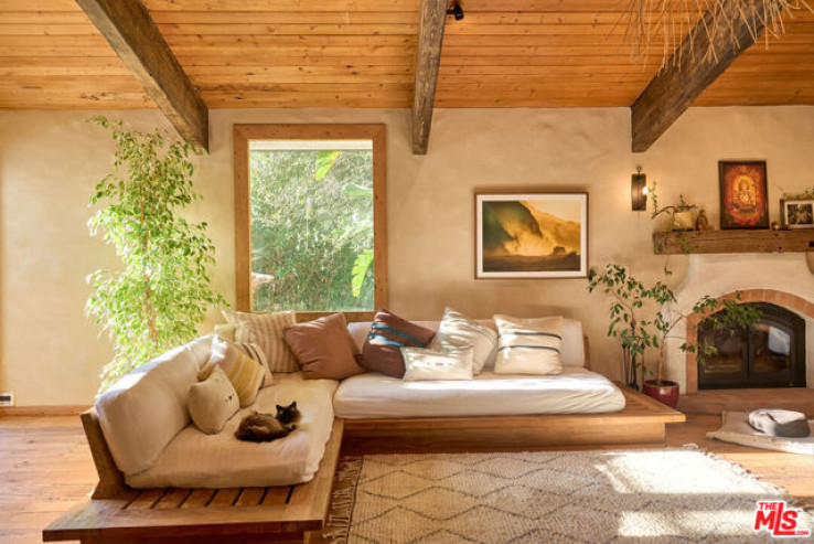 Residential Home in Topanga