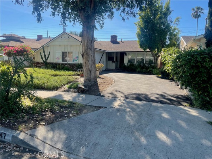 2 Bed Home for Sale in Van Nuys, California