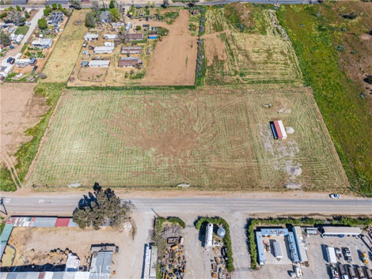  Commercial for Sale in Acton, California
