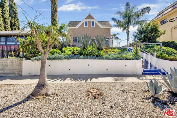  Income Home for Sale in Los Angeles, California