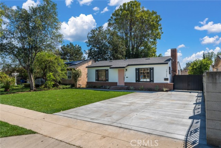 5 Bed Home for Sale in Van Nuys, California
