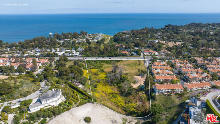 Land in Malibu