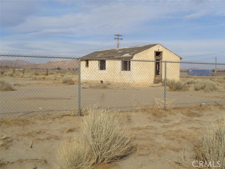 2 Bed Home for Sale in Rosamond, California