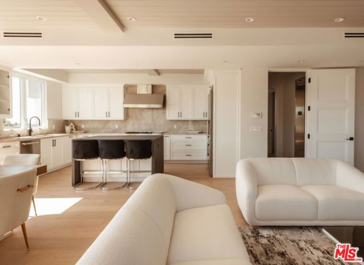 3 Bed Home for Sale in Los Angeles, California