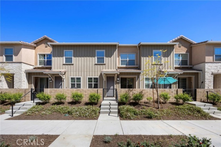 2 Bed Home for Sale in Saugus, California