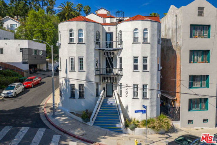  Income Home for Sale in Los Angeles, California