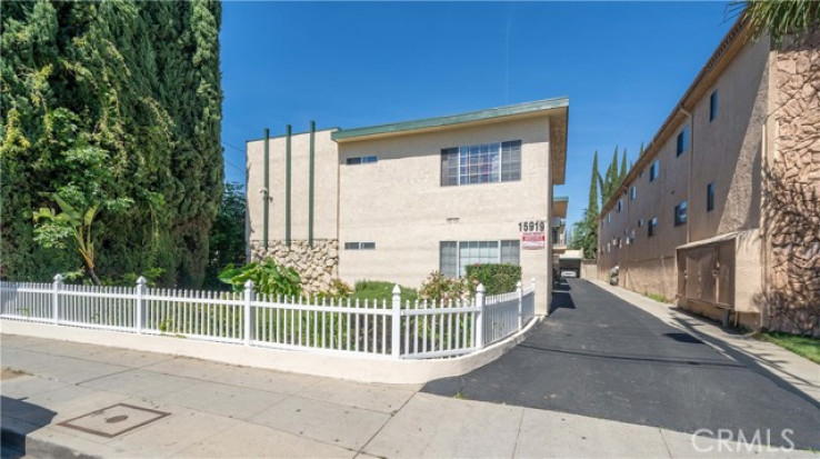  Income Home for Sale in Van Nuys, California