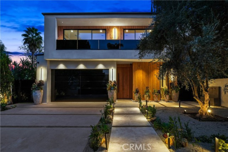 4 Bed Home for Sale in Sherman Oaks, California