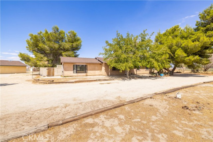 3 Bed Home for Sale in Palmdale, California