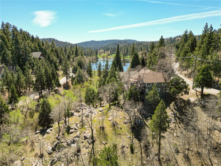 4 Bed Home for Sale in Lake Arrowhead, California