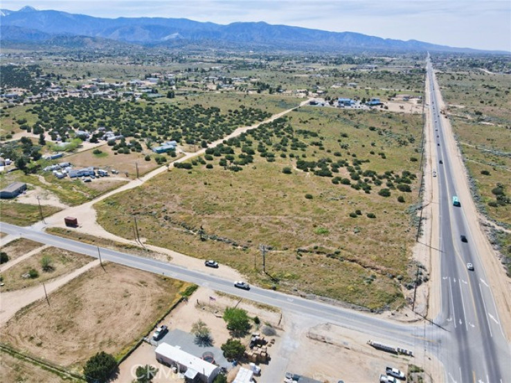 Land in Phelan