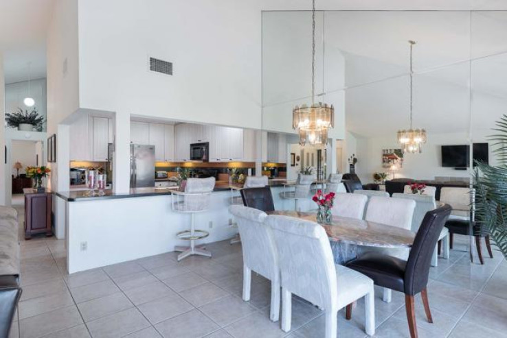 2 Bed Home for Sale in Palm Desert, California