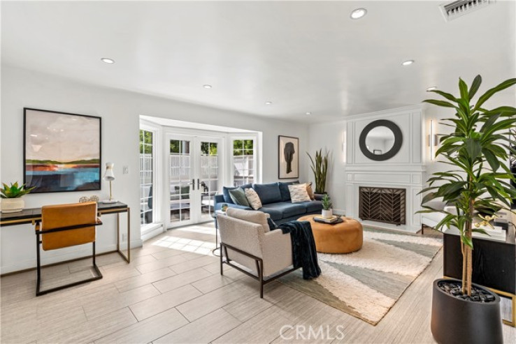 Residential Home in West Hollywood Vicinity