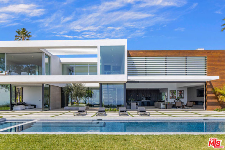 5 Bed Home for Sale in Malibu, California