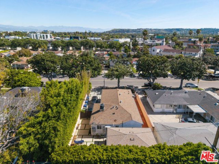  Income Home for Sale in Los Angeles, California