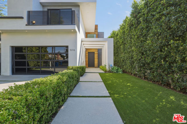 5 Bed Home for Sale in Sherman Oaks, California