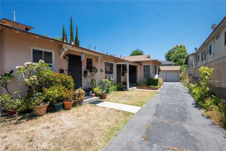 3 Bed Home for Sale in Valley Village, California
