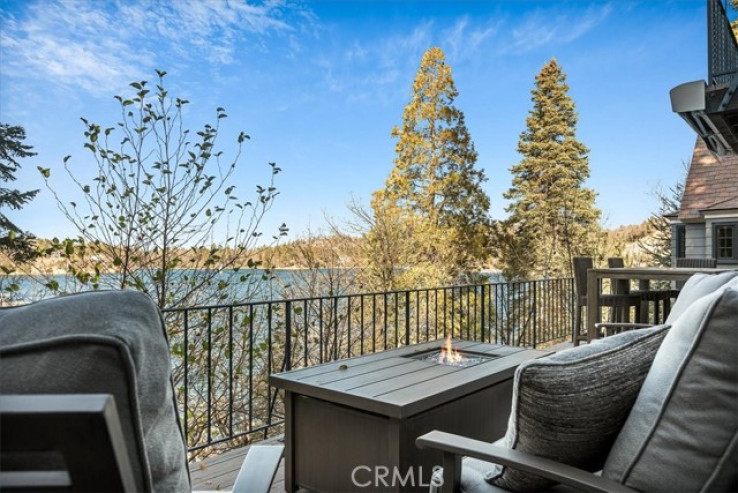 4 Bed Home for Sale in Lake Arrowhead, California