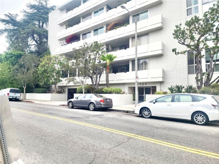 2 Bed Home for Sale in Los Angeles, California