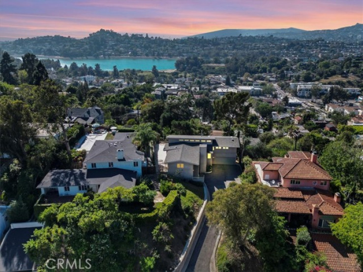 2 Bed Home for Sale in Los Angeles, California