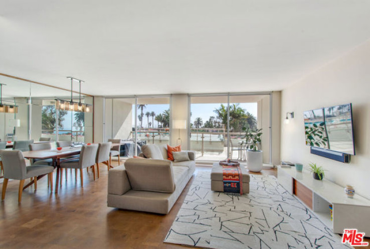 2 Bed Home for Sale in Santa Monica, California