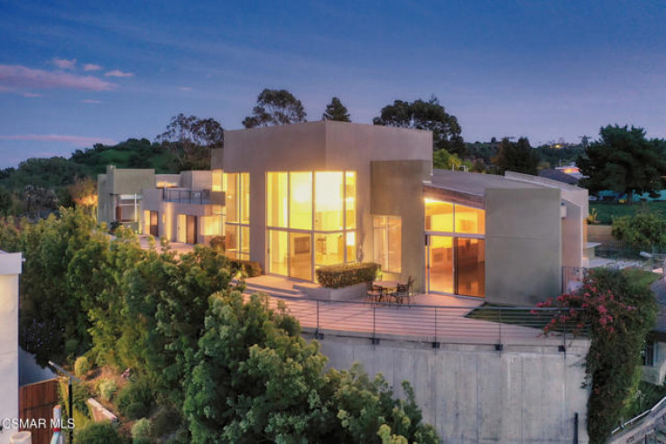3 Bed Home for Sale in Sherman Oaks, California