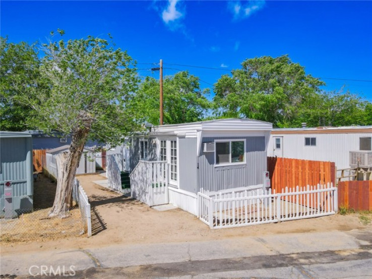 1 Bed Home for Sale in Rosamond, California