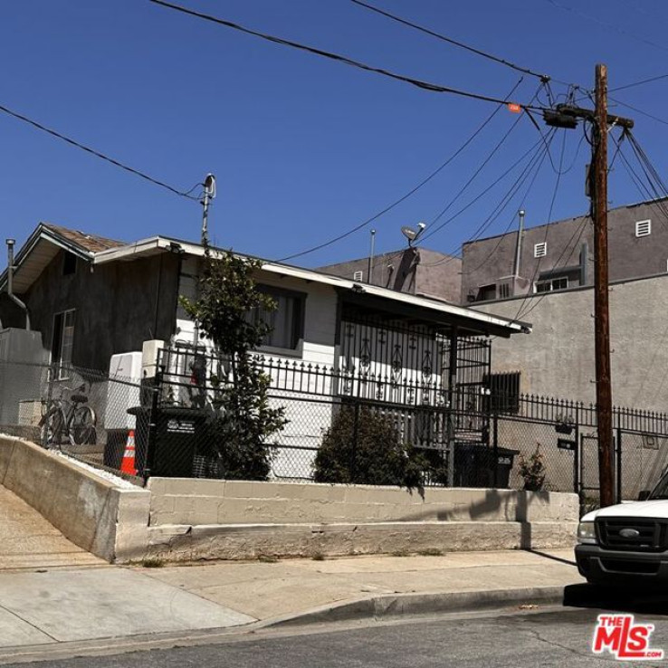 2 Bed Home for Sale in Los Angeles, California