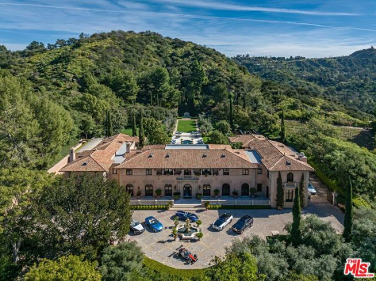 9 Bed Home for Sale in Beverly Hills, California