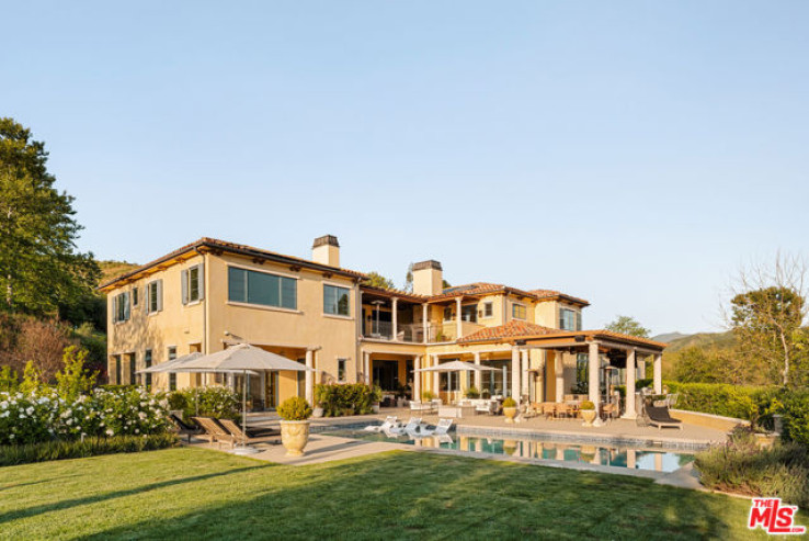 6 Bed Home for Sale in Calabasas, California