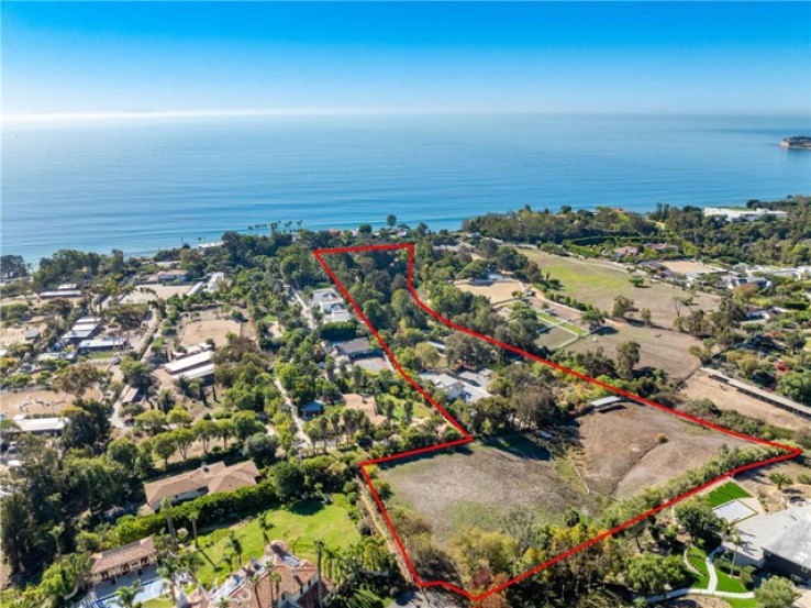 Residential Home in Malibu