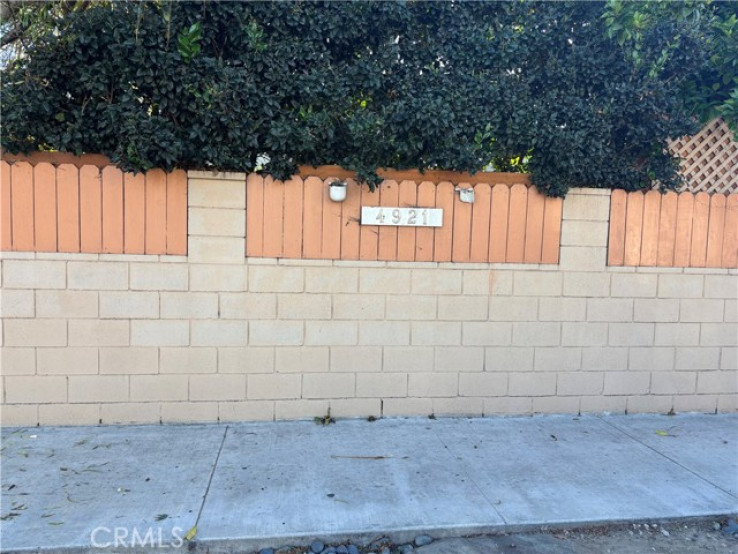 4 Bed Home for Sale in Los Angeles, California